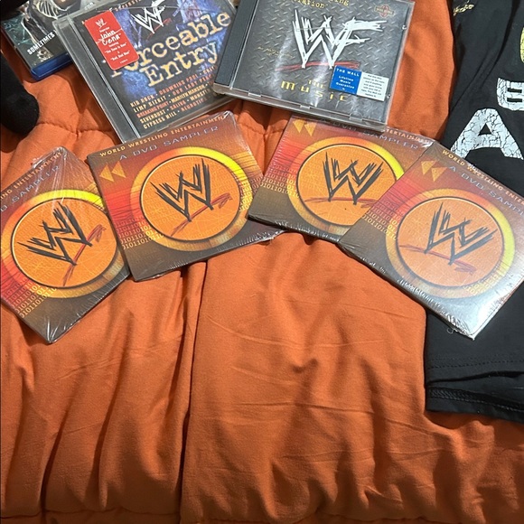 WWE - Picture 3 of 8